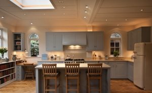 LED светильники на потолке в кухне LED светильники на потолке в кухне