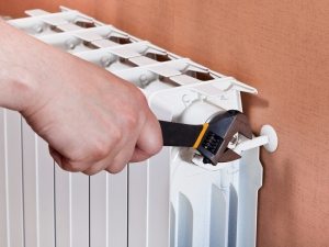 Установку биметаллических радиаторов доверьте специалистам