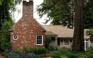 Дымоход сделанный в одной плоскости с фасадом Дымоход сделанный в одной плоскости с фасадом