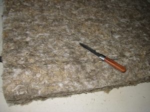 Полностью натуральный утеплитель из льняного волокна Полностью натуральный утеплитель из льняного волокна