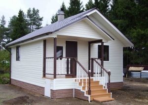 Баня из пеноблоков, облицованная сайдингом Баня из пеноблоков, облицованная сайдингом