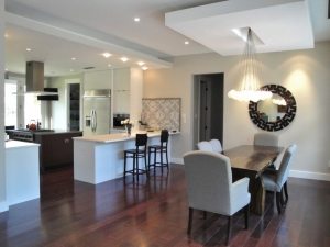 Подвесной потолок в кухне-столовой Подвесные потолки из гипсокартона: фото, дизайн разных комнат