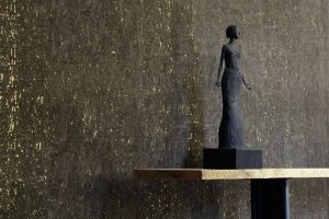 Темные обои с золотыми вкраплениями Темные обои с золотыми вкраплениями