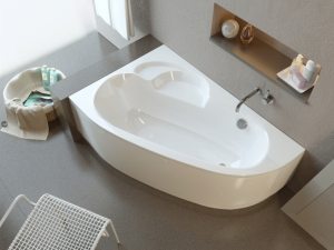 Угловая асимметричная ванна из акрила