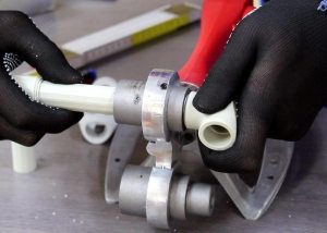 Соединение и пайка полипропиленовых труб Соединение и пайка полипропиленовых труб