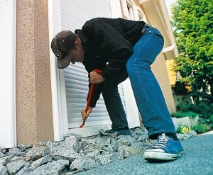 Современные роллетные системы оснащены противовзломной защитой Современные роллетные системы оснащены противовзломной защитой