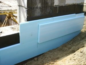 Использование экструдированного пенополистирола для утепления фундамента здания Использование экструдированного пенополистирола для утепления фундамента здания