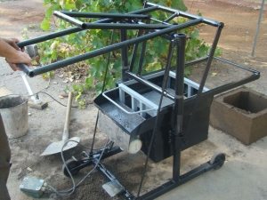 Станок для самостоятельного изготовления шлакоблока Станок для самостоятельного изготовления шлакоблока