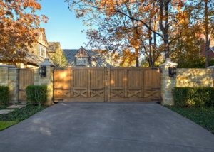 Распашные деревянные ворота Распашные деревянные ворота