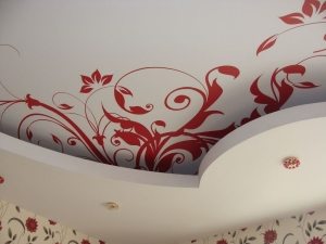 Рисунок на потолке Рисунок на потолке