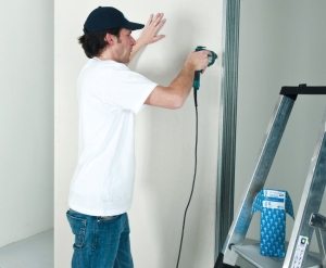 Шаг 3: обшивка фальшстены гипсокартоном и чистовая отделка Шаг 3: обшивка фальшстены гипсокартоном и чистовая отделка