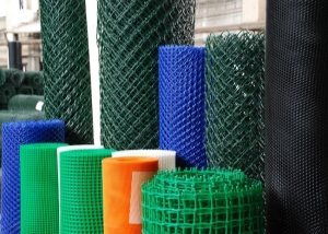 Пластиковые сетки бывают с различной величиной ячейки