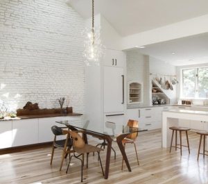 Сложная многоуровневая конструкция на кухонном потолке Сложная многоуровневая конструкция на кухонном потолке