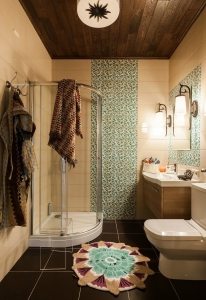 Пластиковые панели для потолка с имитацией структуры дерева Пластиковые панели для потолка с имитацией структуры дерева