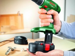 Правильная зарядка аккумулятора поможет значительно продлить срок его службы Правильная зарядка аккумулятора поможет значительно продлить срок его службы