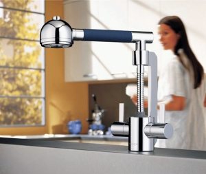 Оригинальный дизайн смесителя KLUDI-ZIP с выдвижным изливом Оригинальный дизайн смесителя KLUDI-ZIP с выдвижным изливом