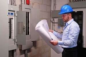 Для выбора мощности приобретаемого стабилизатора, необходимо определить номинальную мощность автоматического выключателя на щитке Для выбора мощности приобретаемого стабилизатора, необходимо определить номинальную мощность автоматического выключателя на щитке