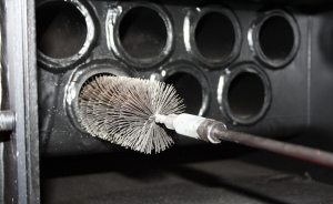 Для продления срока эксплуатации необходимо производить периодическую чистку твердотопливного котла Для продления срока эксплуатации необходимо производить периодическую чистку твердотопливного котла