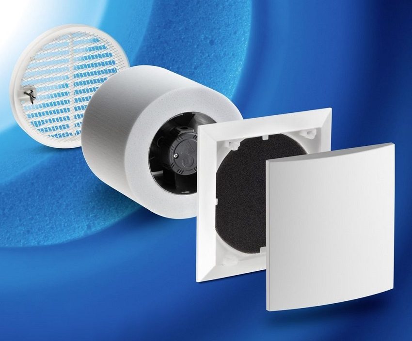 Установив стеновой клапан в наружной стене, можно обустроить бесканальную вытяжную вентиляцию в ванной комнате