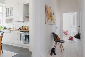 Современный дизайн маленькой по размерам прихожей Современный дизайн маленькой по размерам прихожей