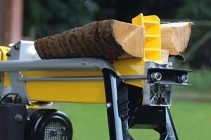 Принцип раскалывания бревна гидравлическим дровоколом Принцип раскалывания бревна гидравлическим дровоколом