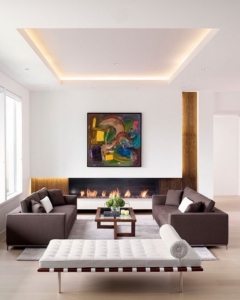 Благодаря использованию парящего натяжного потолка можно визуально увеличить площадь небольшой комнаты Благодаря использованию парящего натяжного потолка можно визуально увеличить площадь небольшой комнаты