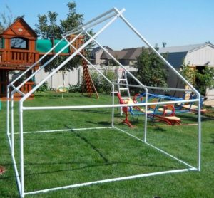 Сборка каркаса из пластиковых труб своими руками Сборка каркаса из пластиковых труб своими руками