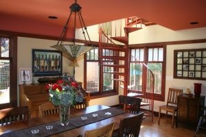 Окрас лестницы гармонирует с цветовым решением интерьера Окрас лестницы гармонирует с цветовым решением интерьера