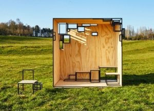 Каркас металлической беседки обшит влагостойкой фанерой Каркас металлической беседки обшит влагостойкой фанерой