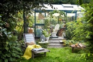 Закрытое помещение с максимальной светопроницаемостью Закрытое помещение с максимальной светопроницаемостью