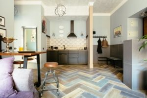 Современное решение для маленькой кухни в хрущевке Современное решение для маленькой кухни в хрущевке