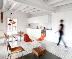 Кварц-виниловая плитка - современный отделочный материал Кварц-виниловая плитка - современный отделочный материал