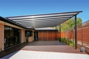 Поликарбонат отличается высокой прочностью и экологичностью Поликарбонат отличается высокой прочностью и экологичностью