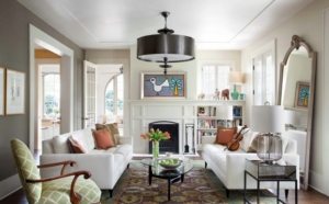 Для оформления потолка гостиной использованы листы гипсокартона Для оформления потолка гостиной использованы листы гипсокартона