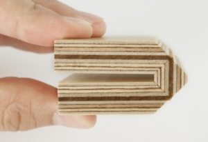 В процессе производства каждый слой фанеры обрабатывается специальными составами и пропитками В процессе производства каждый слой фанеры обрабатывается специальными составами и пропитками