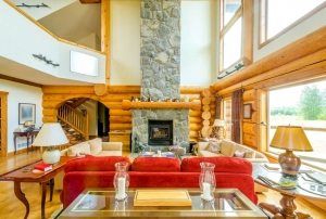 Камин на дровах в рустикальном стиле Камин на дровах в рустикальном стиле