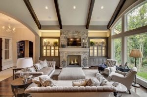 Пристенный камин является традиционным вариантом Пристенный камин является традиционным вариантом