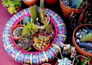 Яркие орнаменты могут превратить обыкновенную покрышку в произведение искусства Яркие орнаменты могут превратить обыкновенную покрышку в произведение искусства