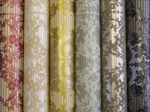 Варианты расцветок обоев с металлическим блеском Варианты расцветок обоев с металлическим блеском