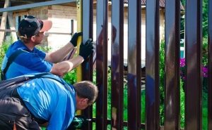 Монтаж штакетин на металлический каркас Монтаж штакетин на металлический каркас