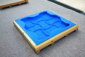 Для удобства извлечения формы, рекомендуется обработать поверхность контейнера смазочным материалом Для удобства извлечения формы, рекомендуется обработать поверхность контейнера смазочным материалом