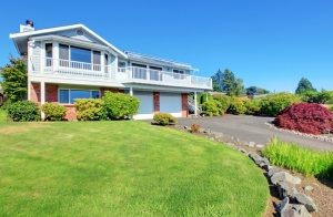 Двухэтажный частный дом с гаражом на две машины Двухэтажный частный дом с гаражом на две машины