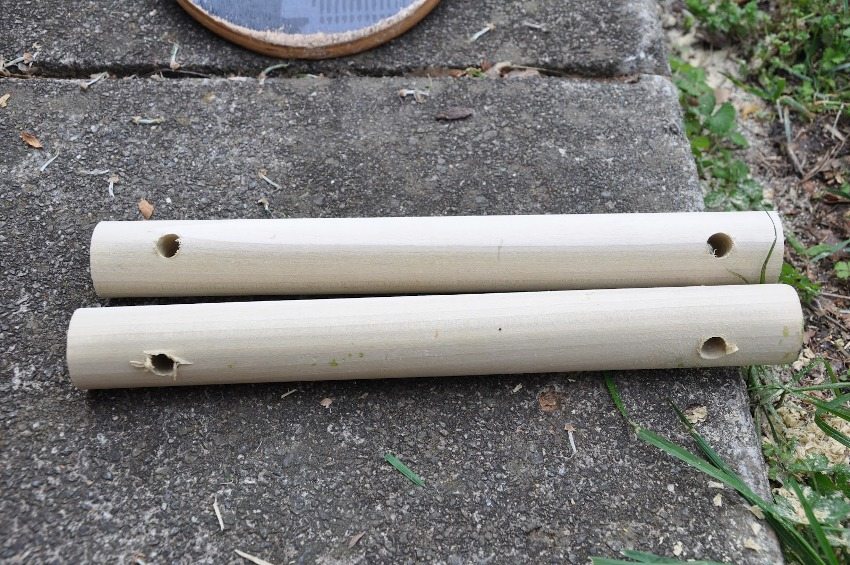 Детские качели из скейтборда, шаг 3: подготовка деревянных брусков круглого сечения для подлокотников