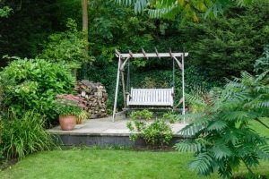 А-образная конструкция - самая надежная в качестве опоры для качелей А-образная конструкция - самая надежная в качестве опоры для качелей