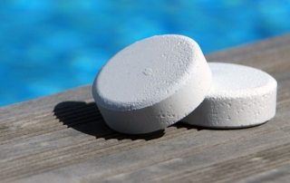 Таблетки для бассейна для дезинфекции воды: правильный уход за водоемом