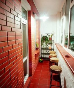 Барные стулья подойдут для лоджии, размещенной возле кухни Барные стулья подойдут для лоджии, размещенной возле кухни