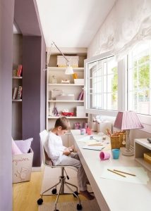 Конструкция лоджии обеспечит хорошее освещение для рабочего места Конструкция лоджии обеспечит хорошее освещение для рабочего места