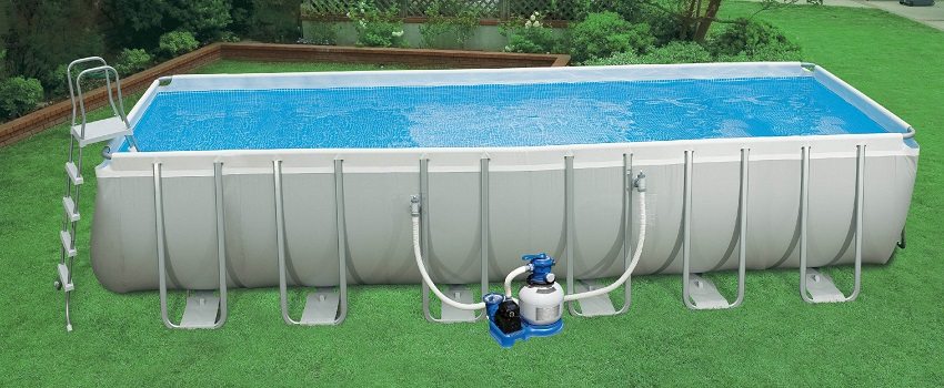 Поддерживать всю толщу воды в чистоте можно с помощью специальных фильтров для бассейнов