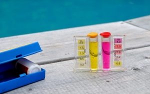 Чистая вода в бассейне - это прежде всего безопасность для его посетителей, поэтому об этом следует позаботиться в первую очередь Чистая вода в бассейне - это прежде всего безопасность для его посетителей, поэтому об этом следует позаботиться в первую очередь