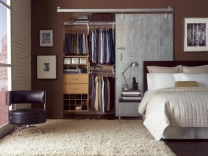 Техно-конструкция предполагает крепление дверного полотна только сверху Техно-конструкция предполагает крепление дверного полотна только сверху